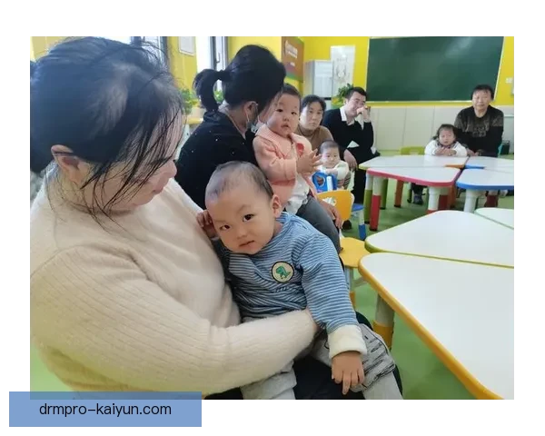 德布劳内慈善活动持续受到关注，为社区带来积极影响与支持