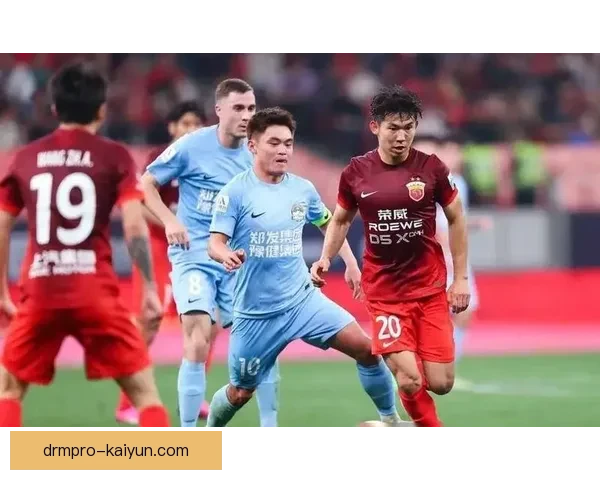 上海申花展现全新进攻策略 助力球队争夺赛季佳绩表现亮眼