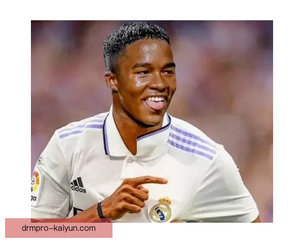 恩德里克盘带风格展现独特技艺，备受关注的未来之星