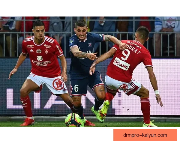 尼斯在新赛季展现出稳健防线，状态回暖值得关注