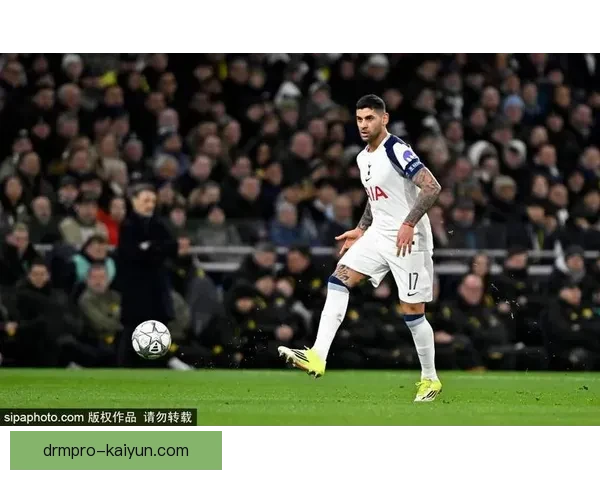 英超热刺在欧冠小组赛中展现强势表现，逆转局势值得关注