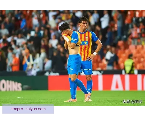 西甲联赛中皇马表现稳健，持续保持不败状态